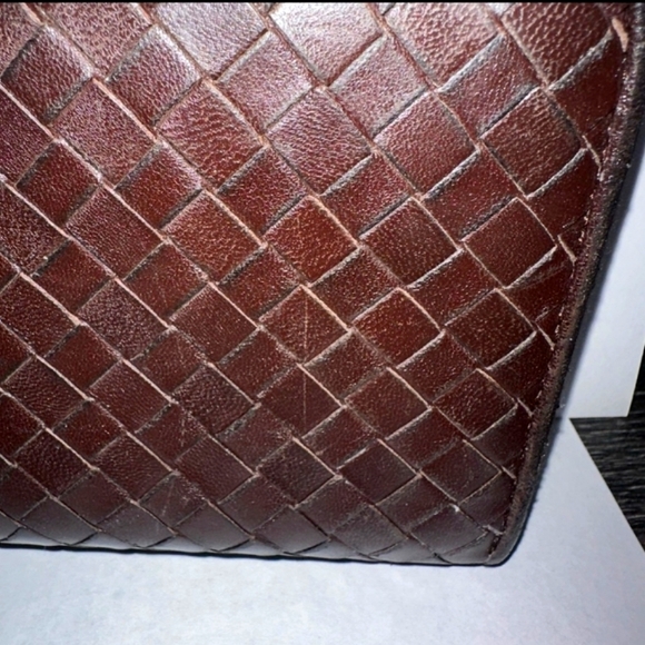 BOTTEGA VENETA BROWN ZIP LEATHER WALLET SILVER HARDWARE EUC - Picture 13 of 15